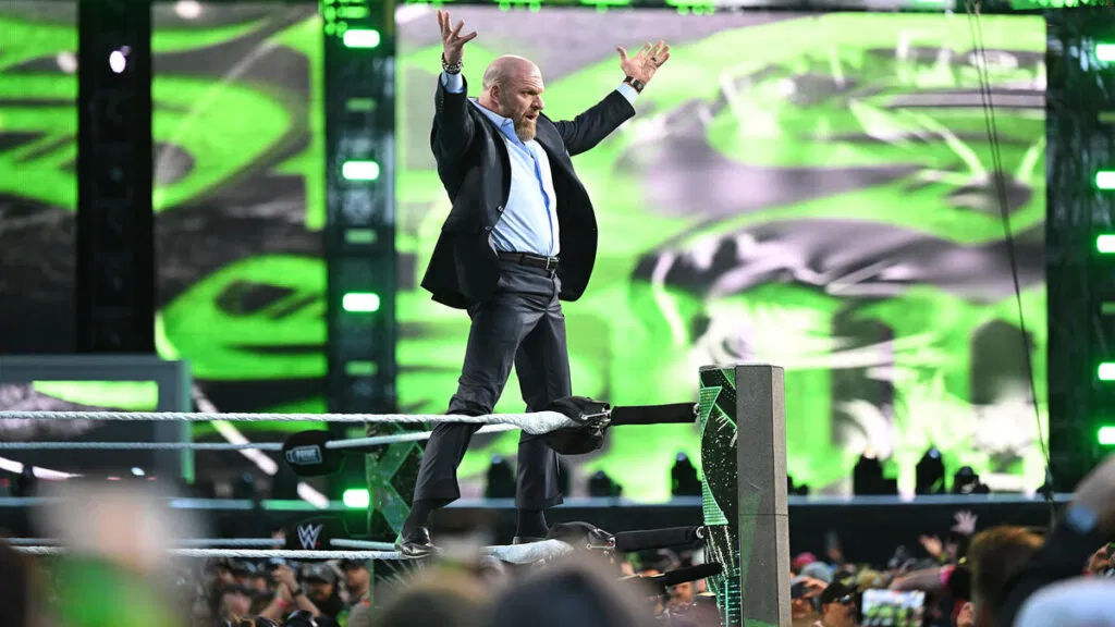 WOL: HHH at White House, overruns, Summerslam preview, Collision