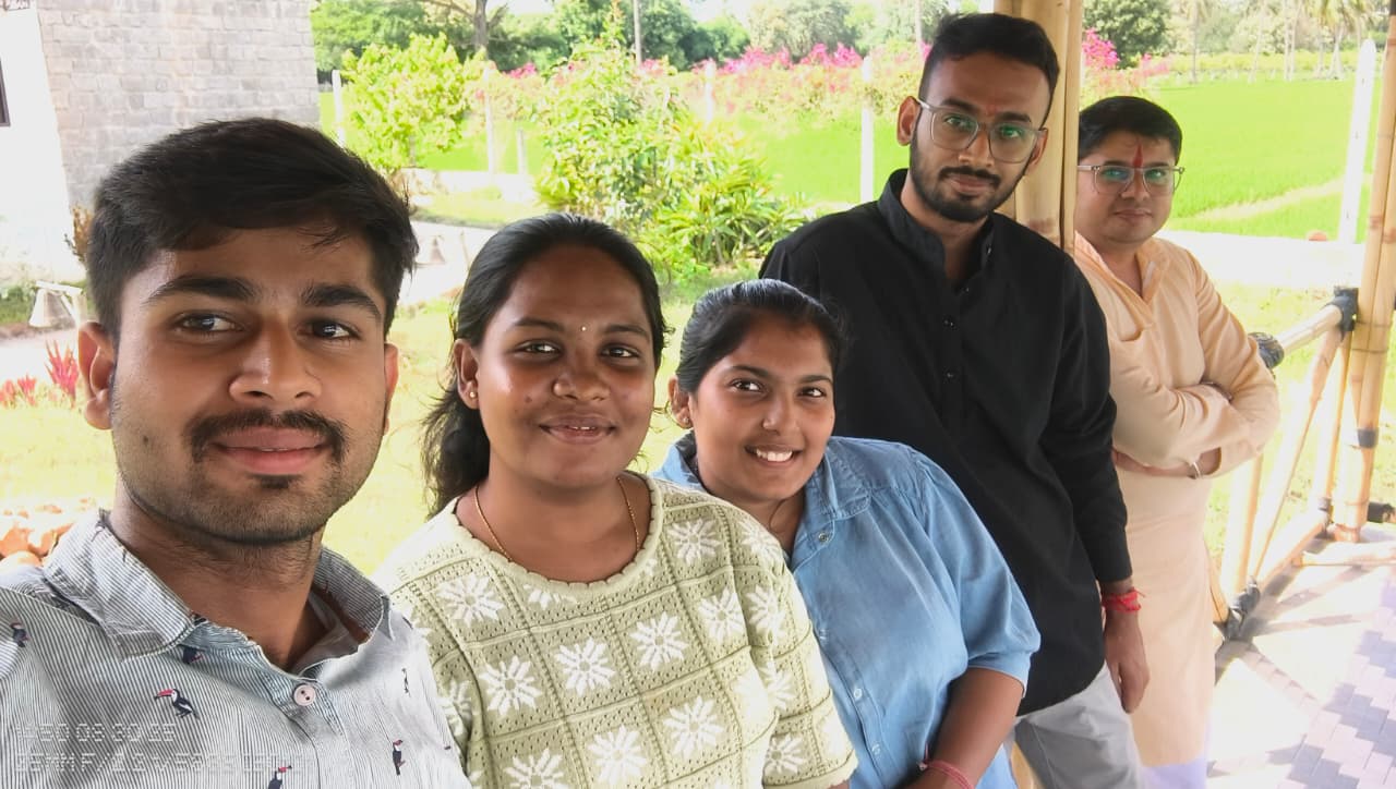 KSAC team group selfie during the Hampi team outing
