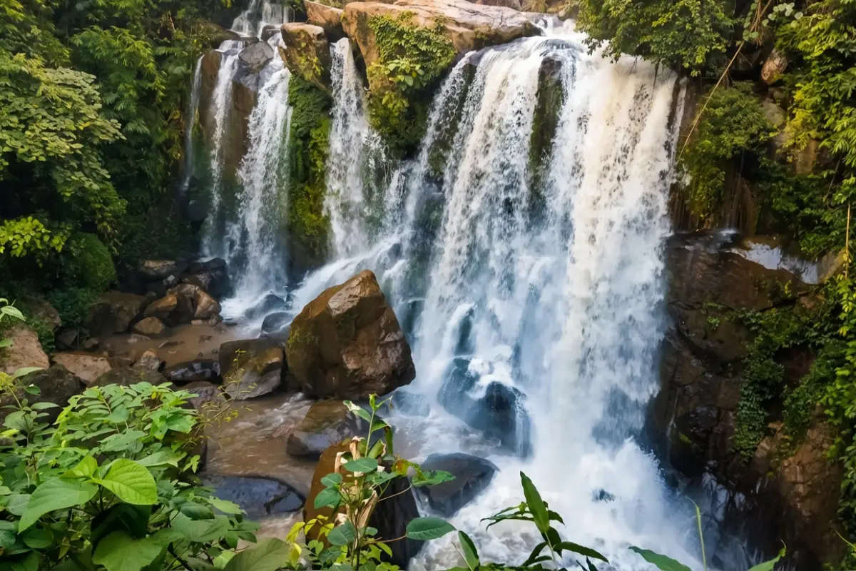 Balwa Wari Waterfall