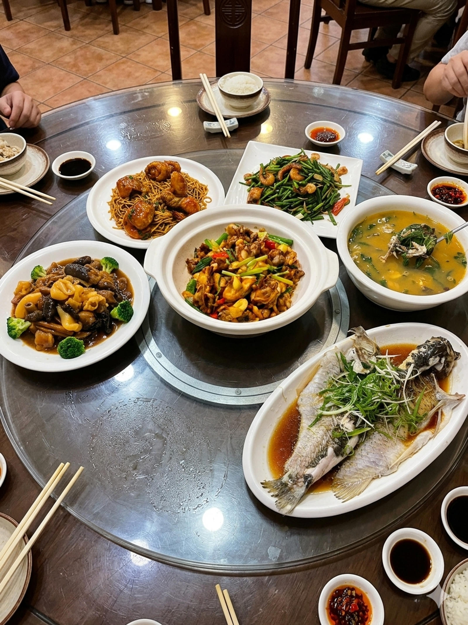 第一次去珠海農家菜館時，先掌握招牌雞與海鮮主食的搭配會較不容易踩雷