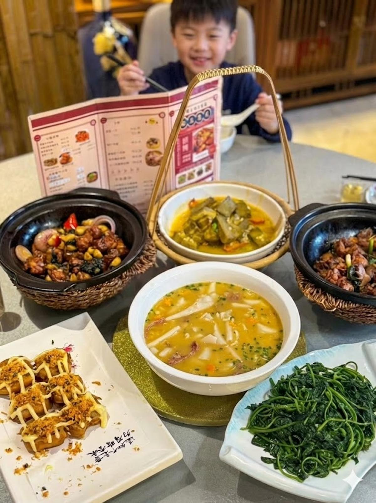 二娘土雞家庭聚餐套餐示意
