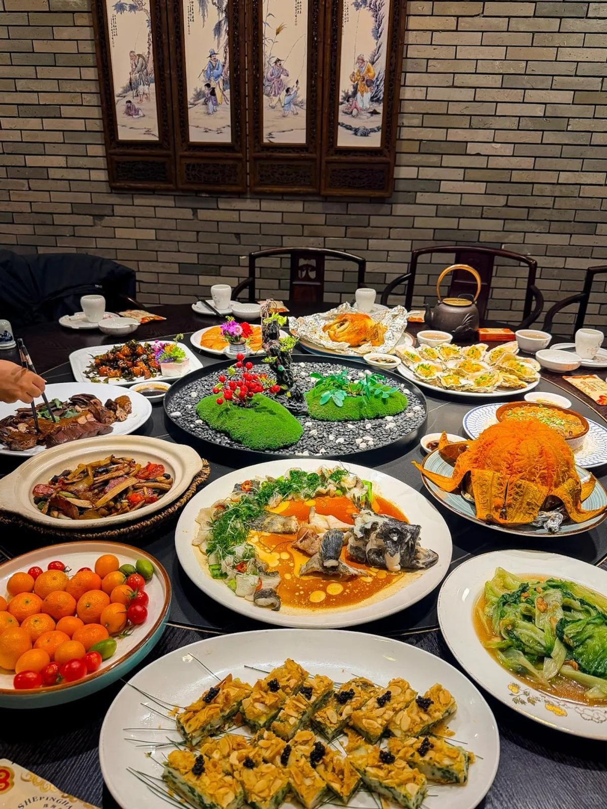 蛇平飯店四合院環境與宴請氛圍