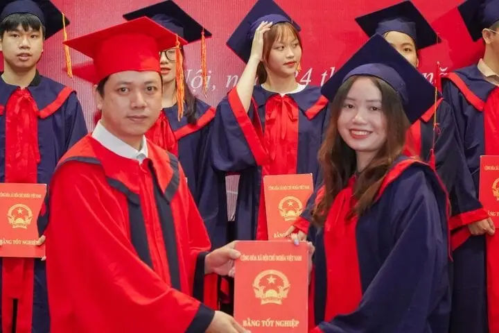 Check bằng đại học giả tại các cơ sở lừa đảo kém chất lượng