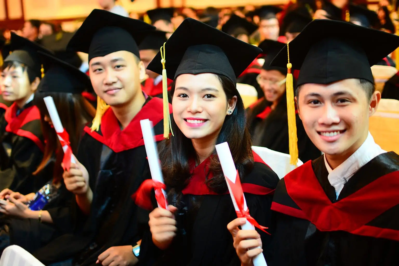 Làm Bằng Đại Học Uy Tín - Chọn Lựa Thông Minh Cho Tương Lai