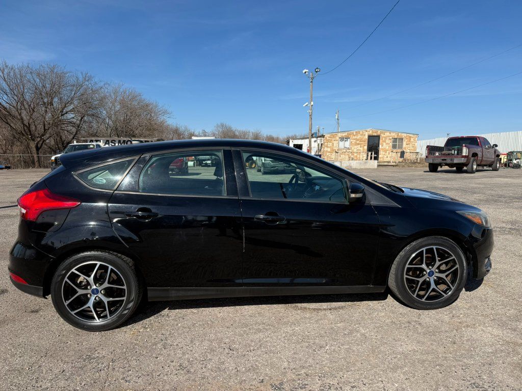 2017 Ford Focus SEL - Photo 9