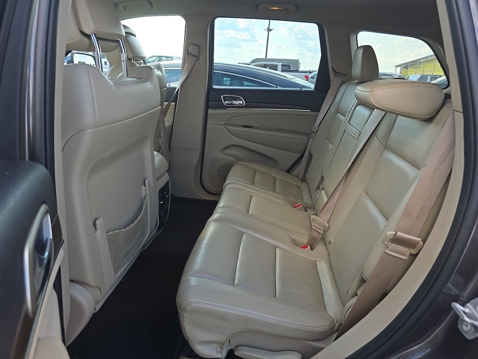 2015 Jeep Grand Cherokee Limited in Granite Crystal Metallic - Photo 8