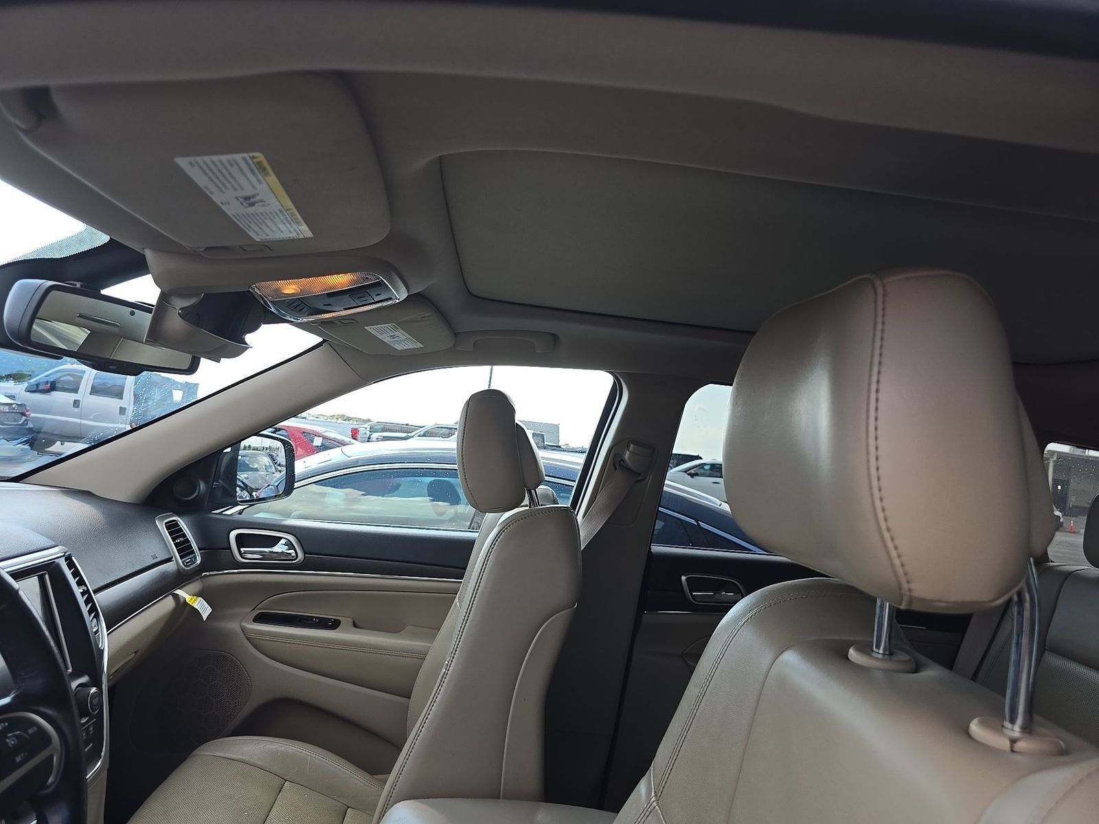 2015 Jeep Grand Cherokee Limited in Granite Crystal Metallic - Photo 9