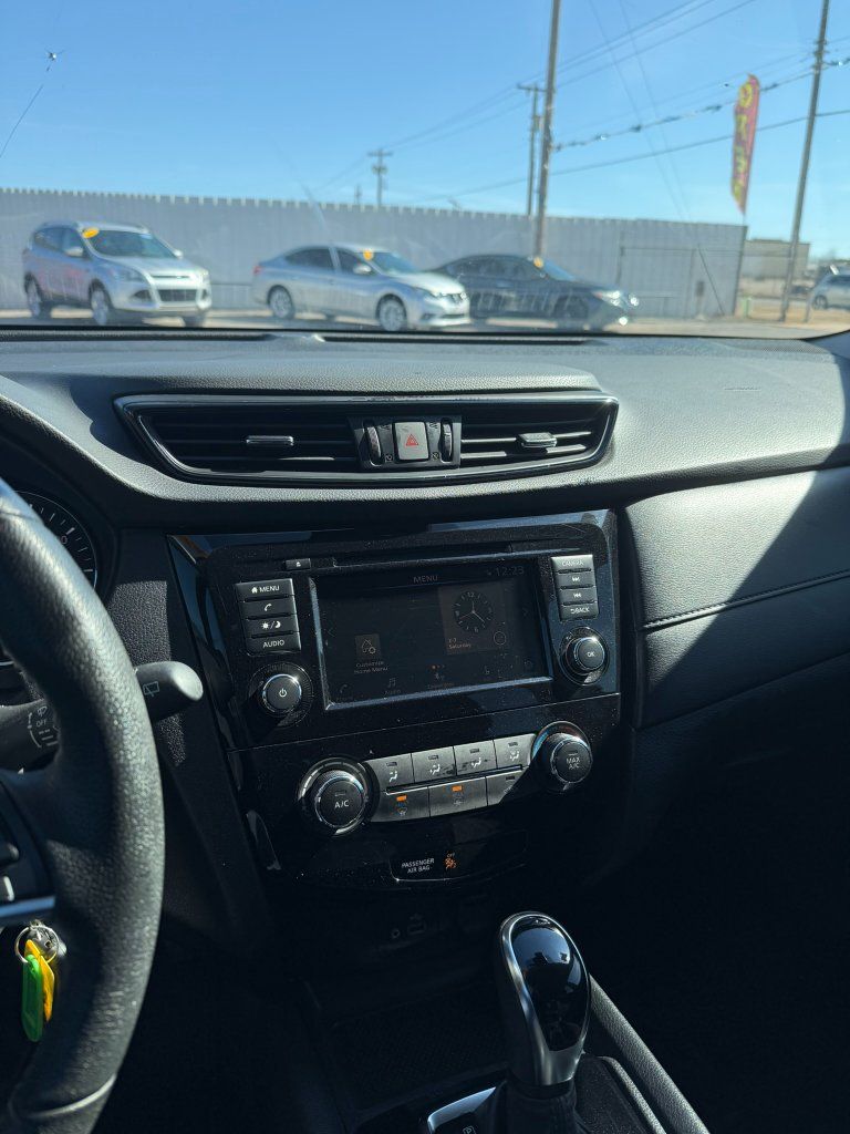 2019 Nissan Rogue S - Photo 11