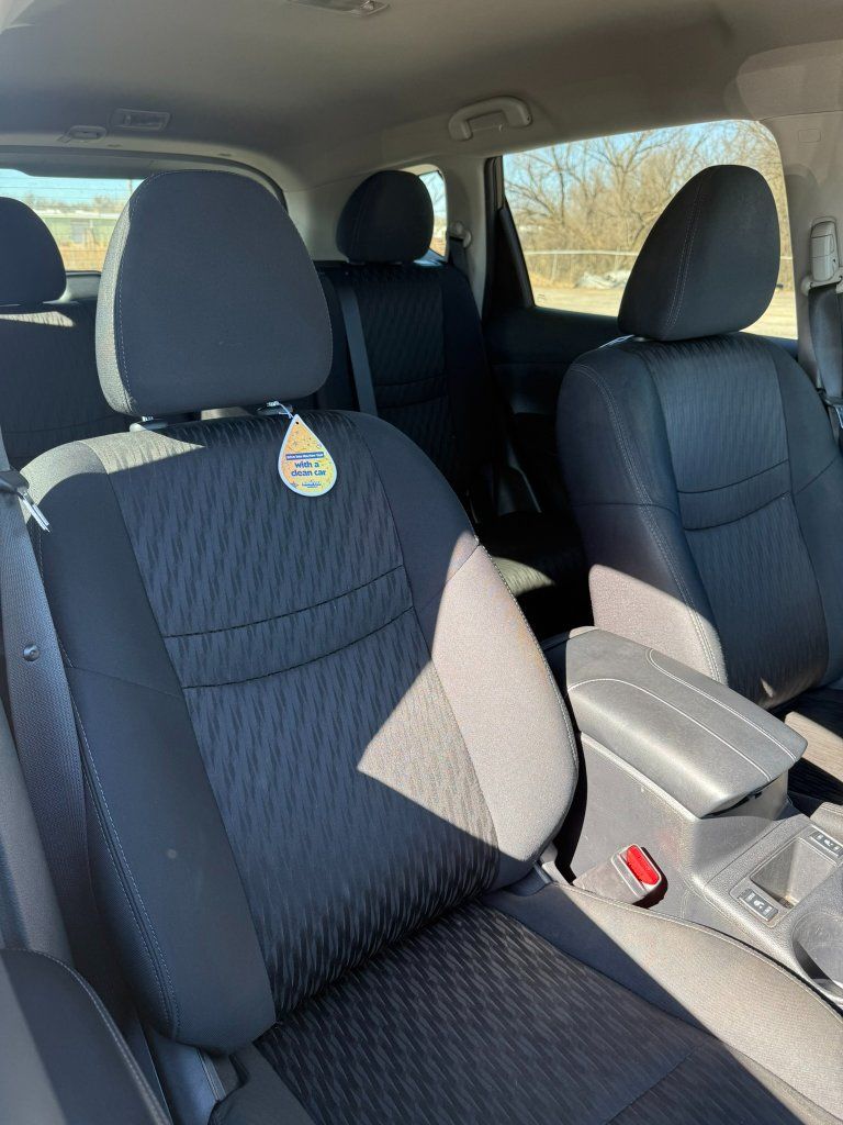 2019 Nissan Rogue S - Photo 15