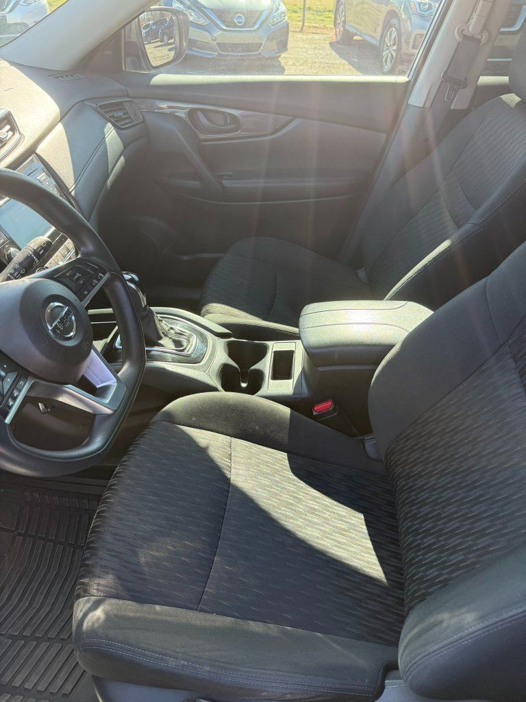 2020 Nissan Rogue S - Photo 8