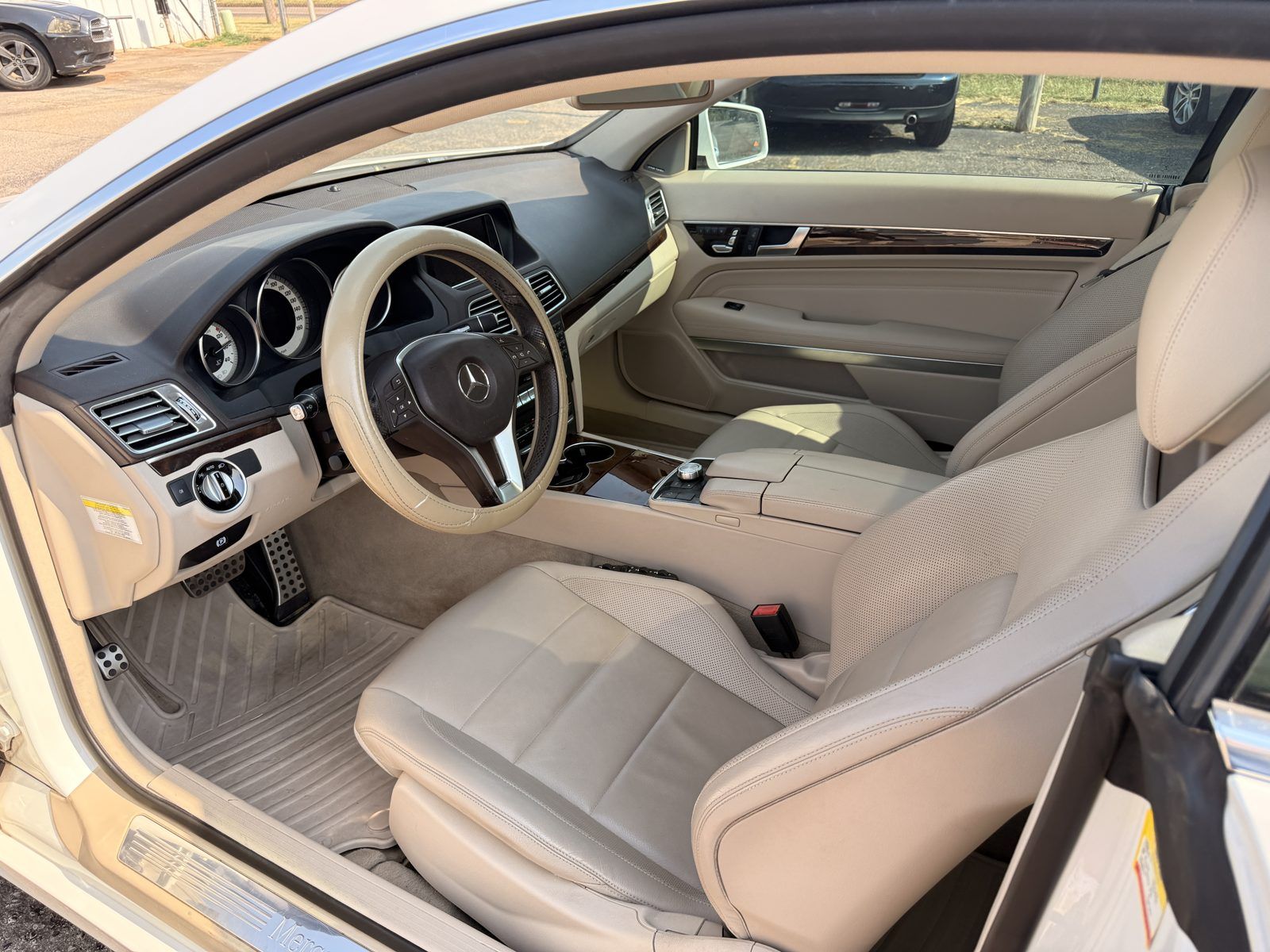 2014 Mercedes-Benz E-Class E 350 Coupe in White - Photo 13