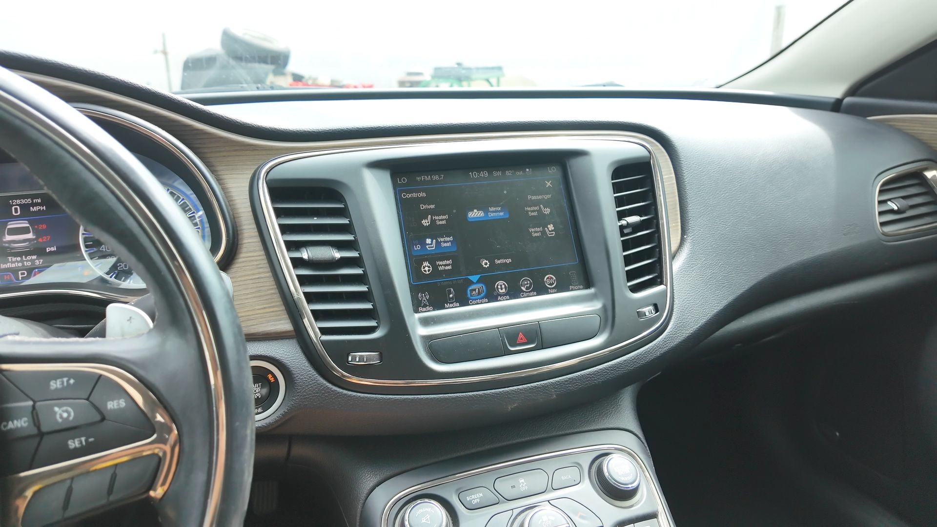 2015 Chrysler 200 C in White - Photo 30