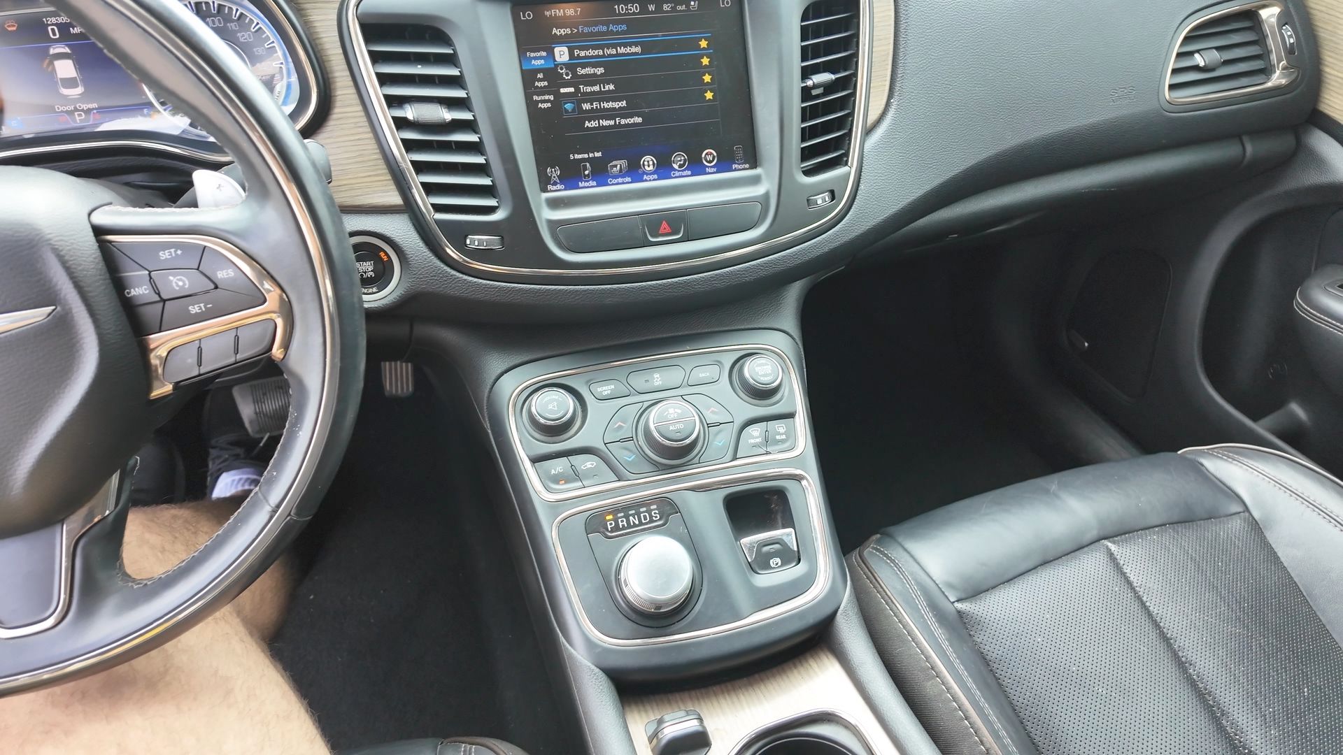 2015 Chrysler 200 C in White - Photo 32