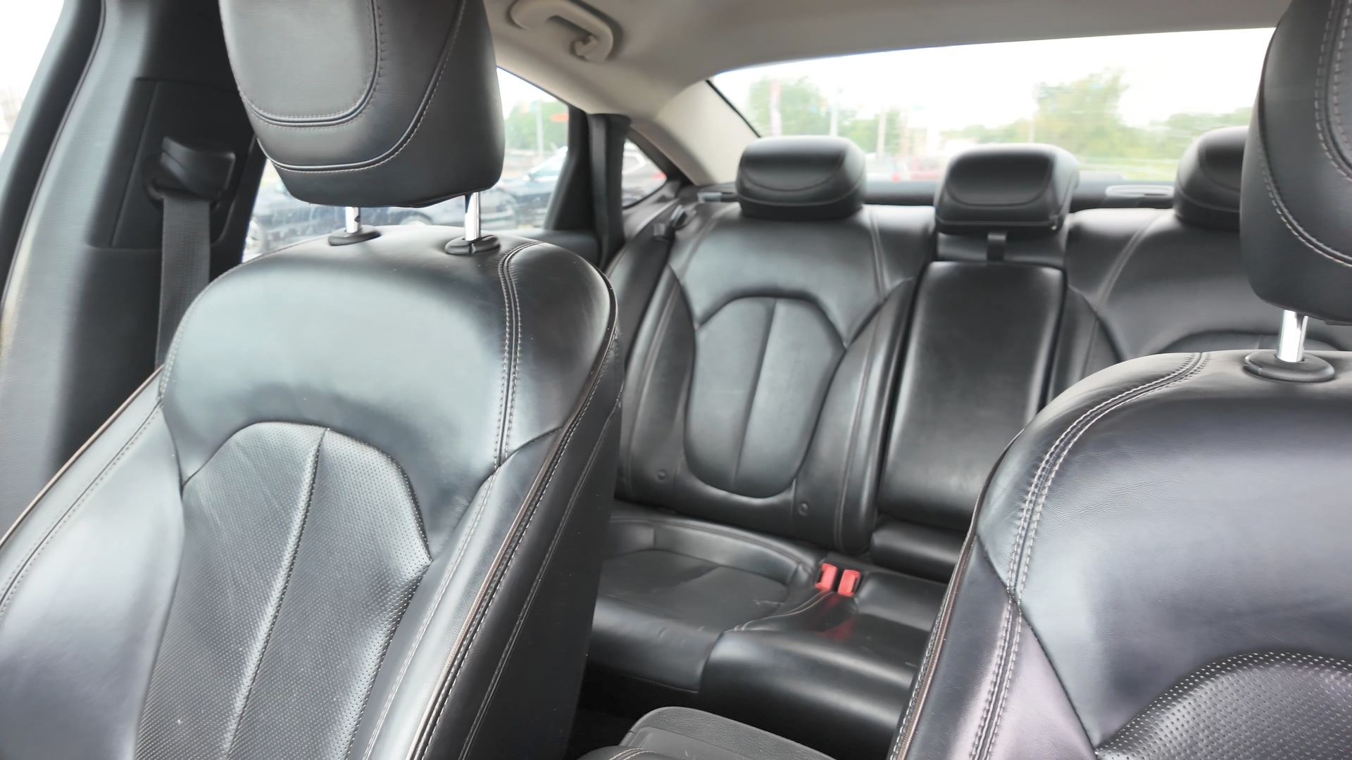 2015 Chrysler 200 C in White - Photo 35