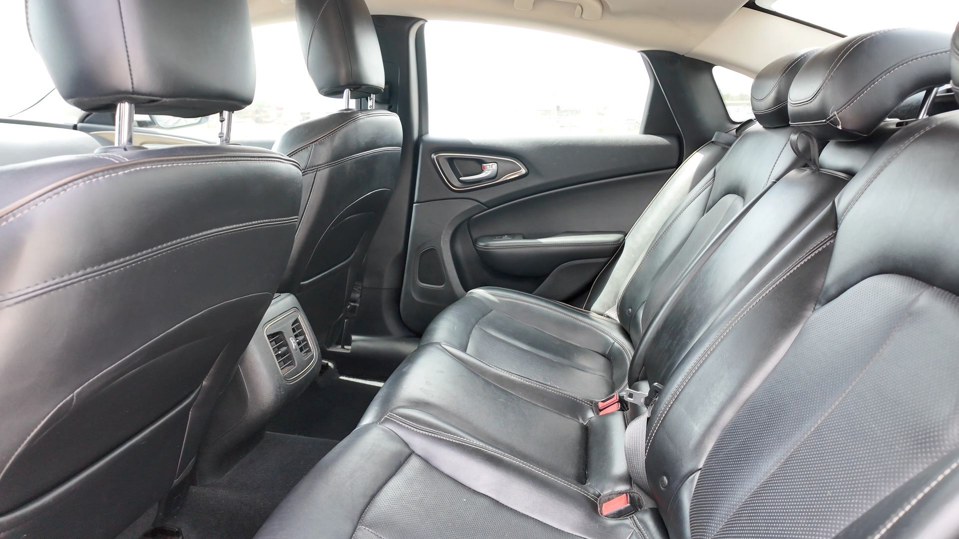2015 Chrysler 200 C in White - Photo 45