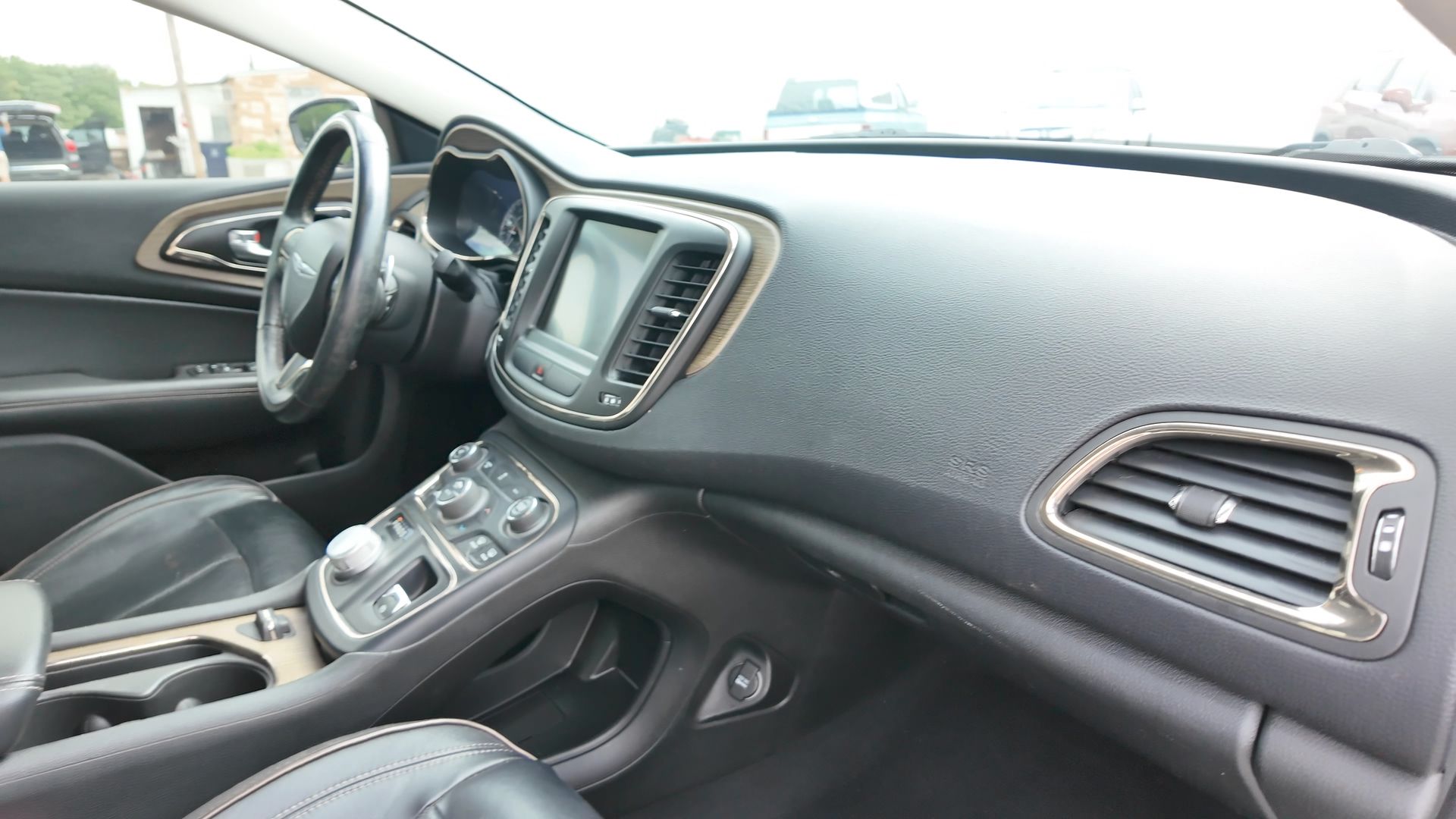 2015 Chrysler 200 C in White - Photo 20