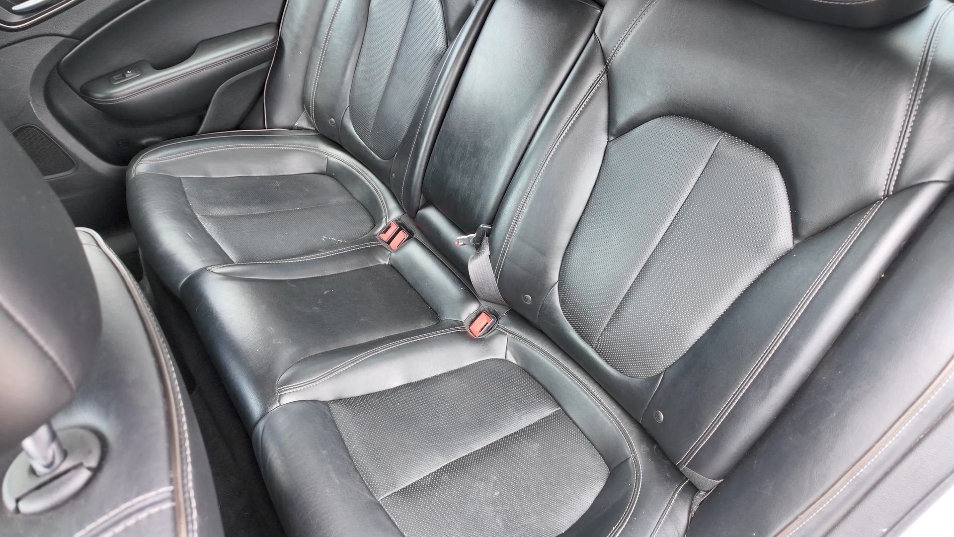 2015 Chrysler 200 C in White - Photo 50