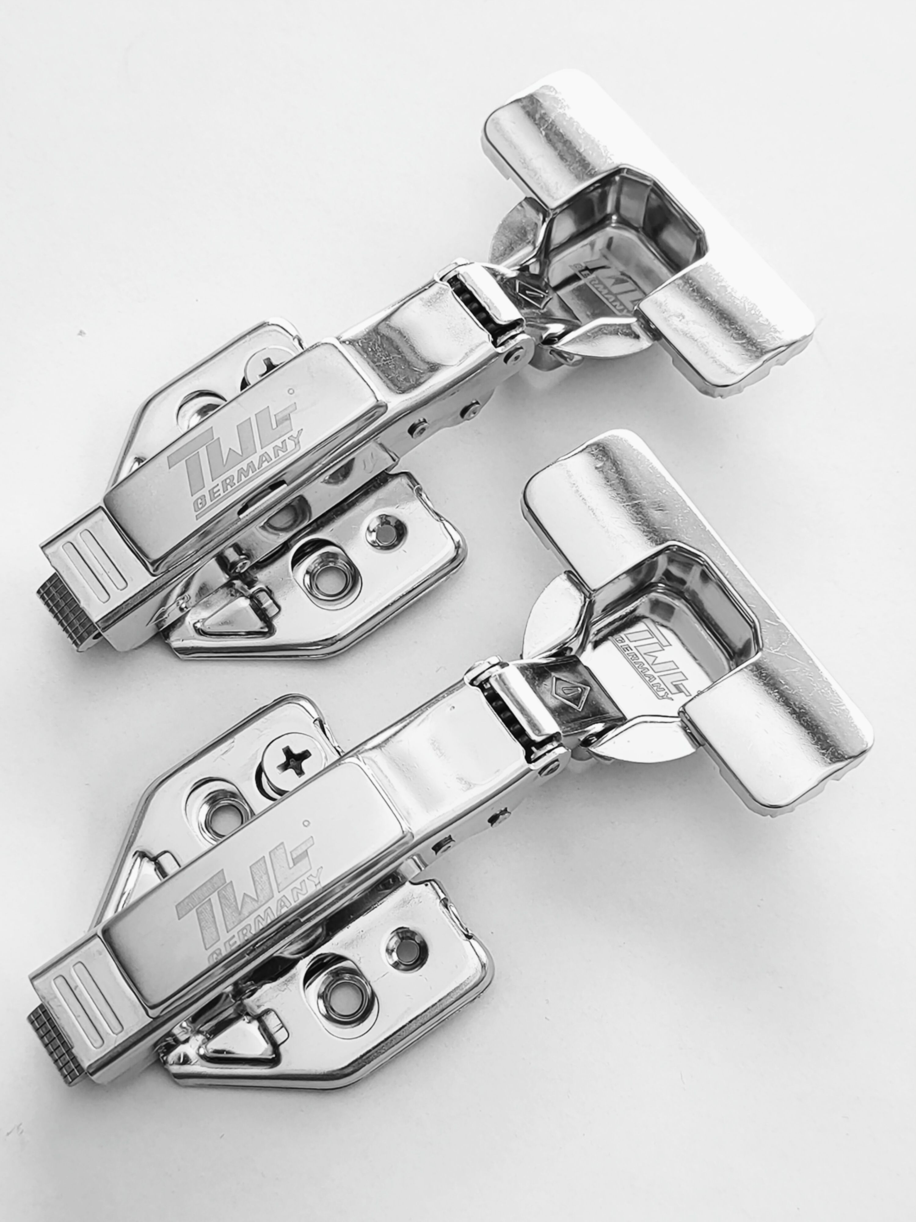 3D Hinges