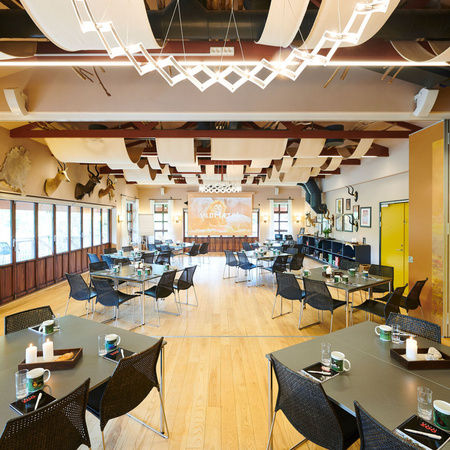 Safari Lounge (Giraffen + Løven)