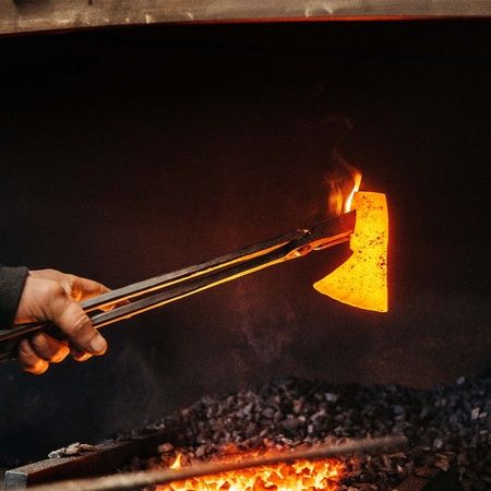 Prova på smide på Gränsfors Bruk