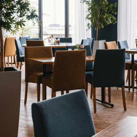 Marina Bar & Bistro