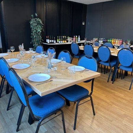Mødelokale med spiseområde