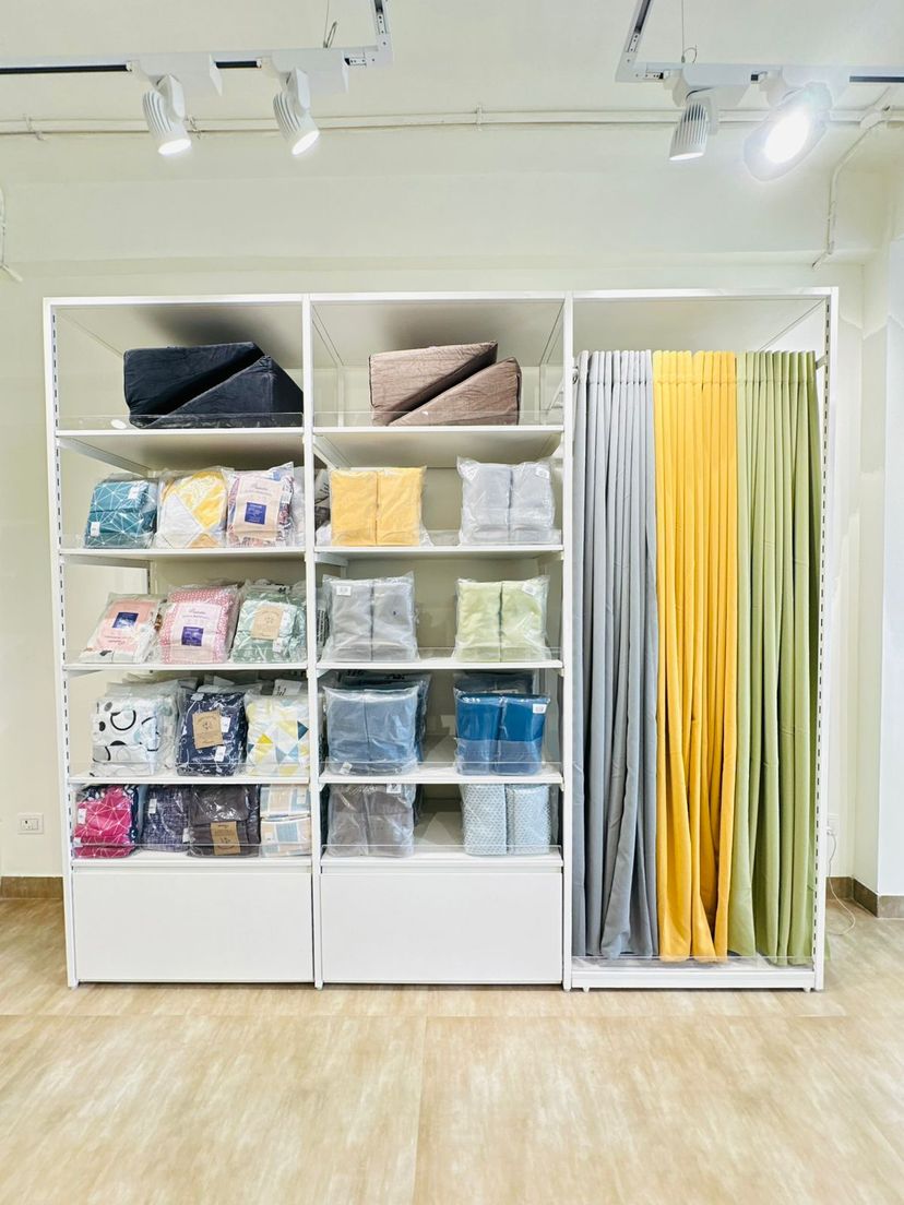 consumer-react/store-locator/store/S008/Wakefit_Furniture_store_Bareilly_Accessories.jpeg
