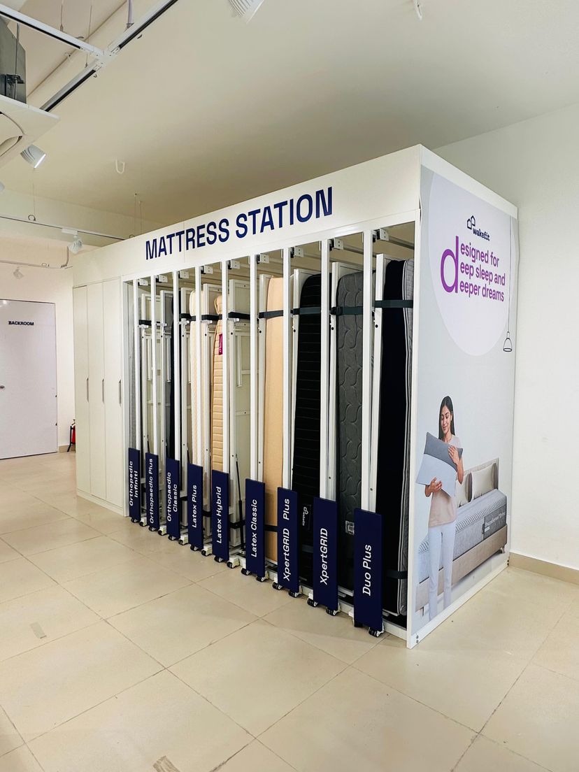 consumer-react/store-locator/store/S013/Wakefit_Furniture_store_Anantapur_Mattress.jpeg