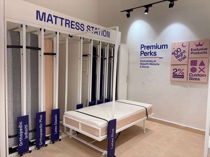 consumer-react/store-locator/store/S022/Wakefit_Furniture_store_Jabalpur_Mattress.JPG