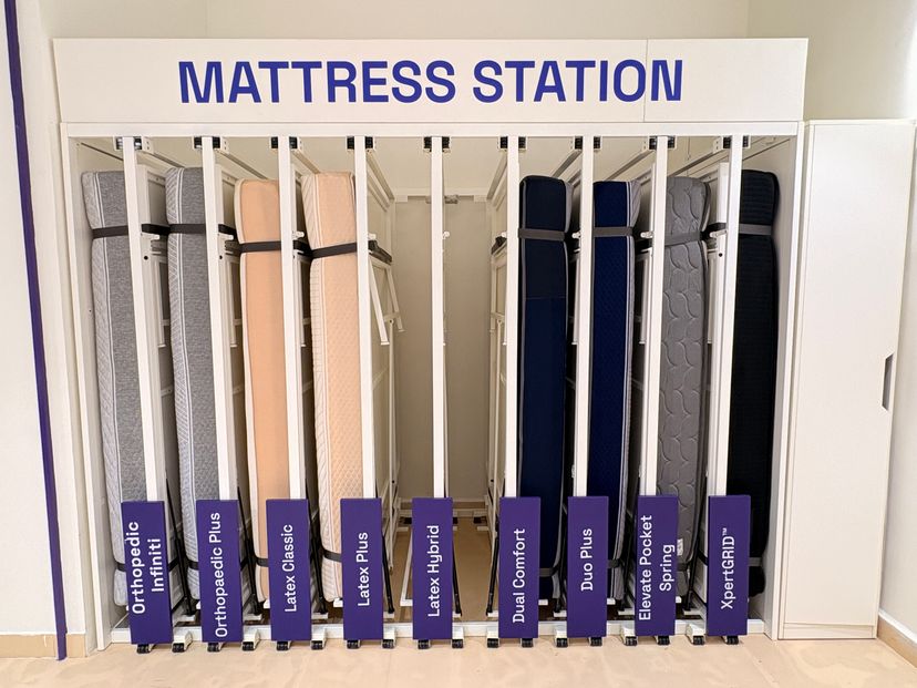 consumer-react/store-locator/store/S022/Wakefit_Furniture_store_Jabalpur_Mattress_2.JPG