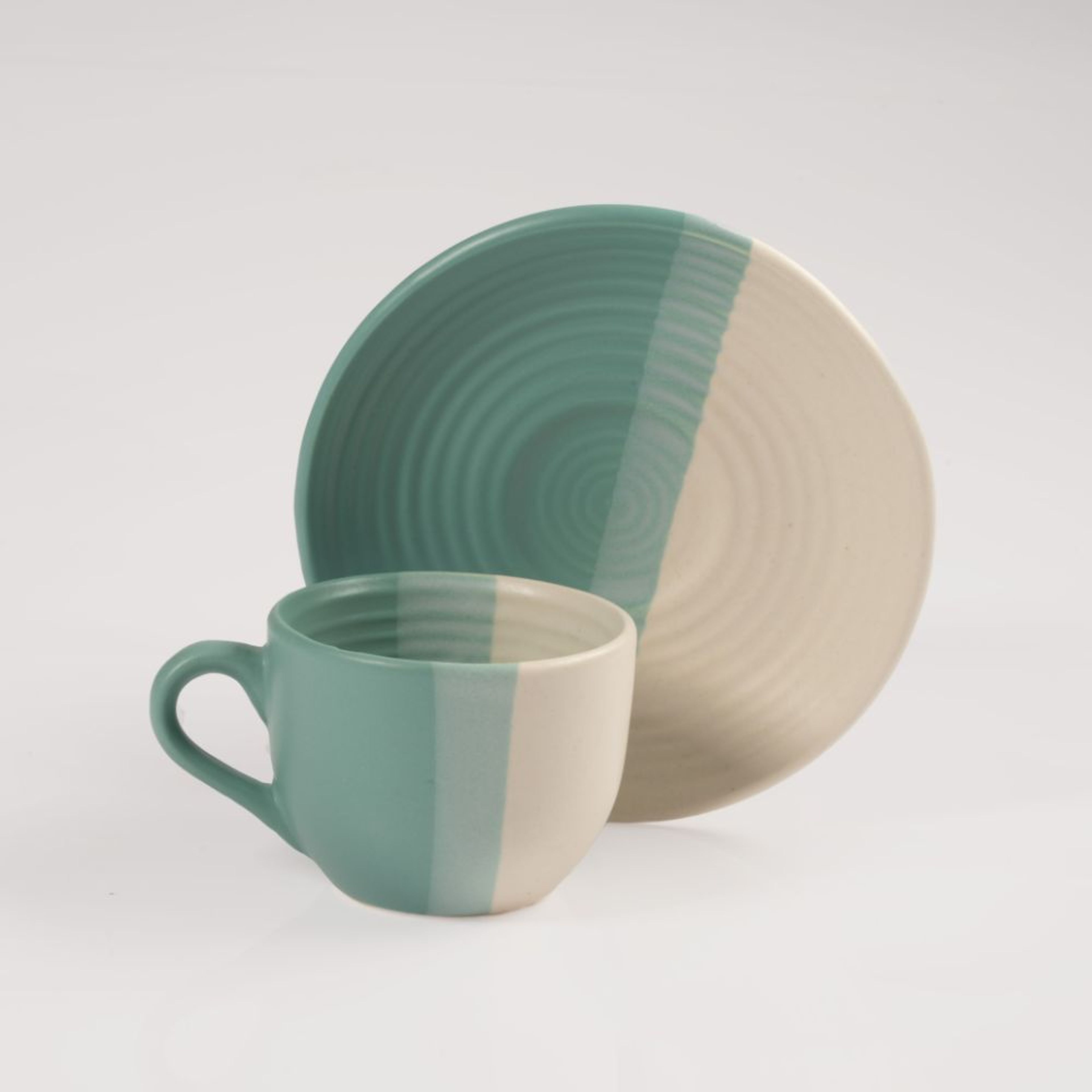 img/cupandsaucers/Polychrome/5.jpg