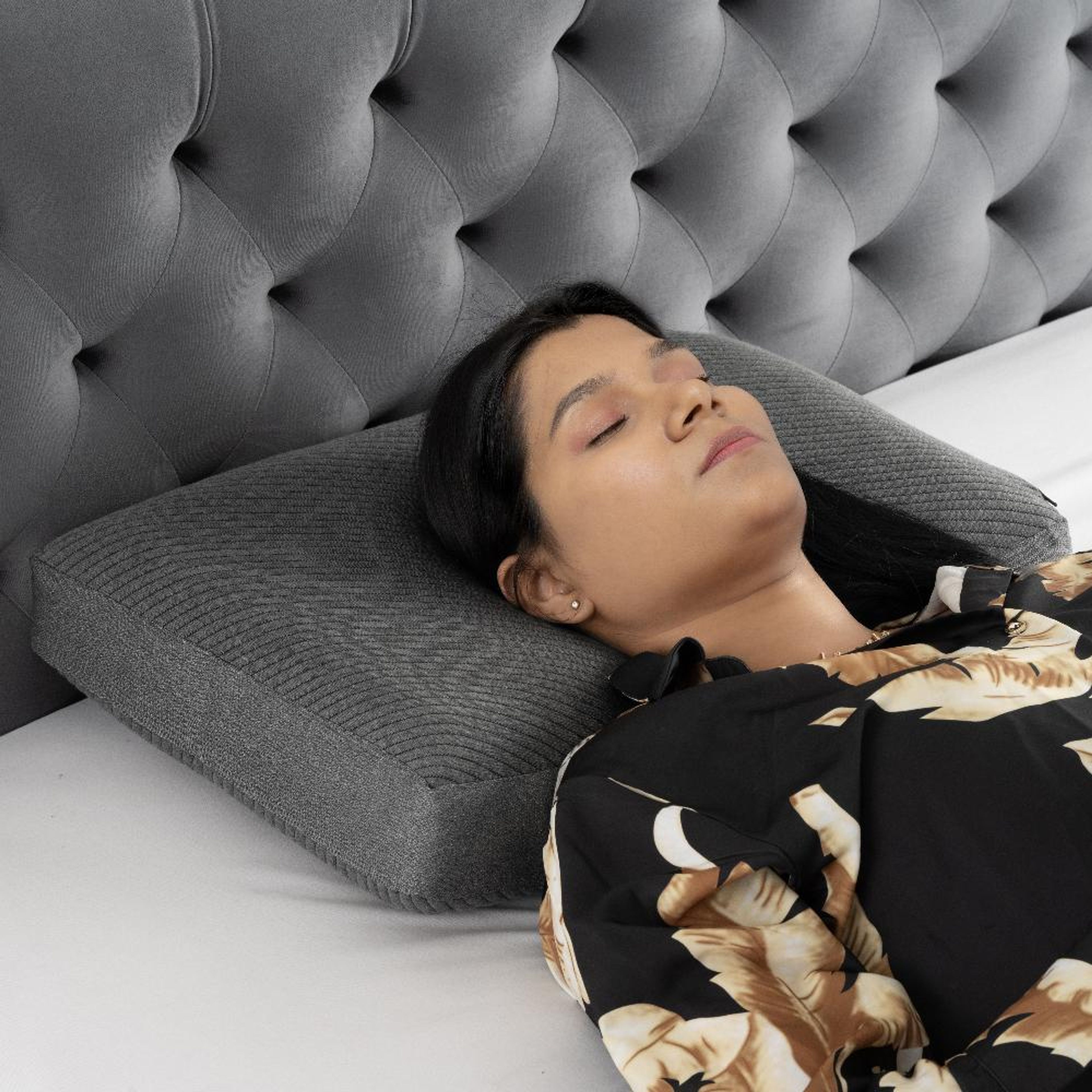 Orthopedic Memory Foam Sleeping Pillow Medium Thick (23x15x5) Inch  Set of Enhanced Neck Support Pain Relief Machine Washable Cover 