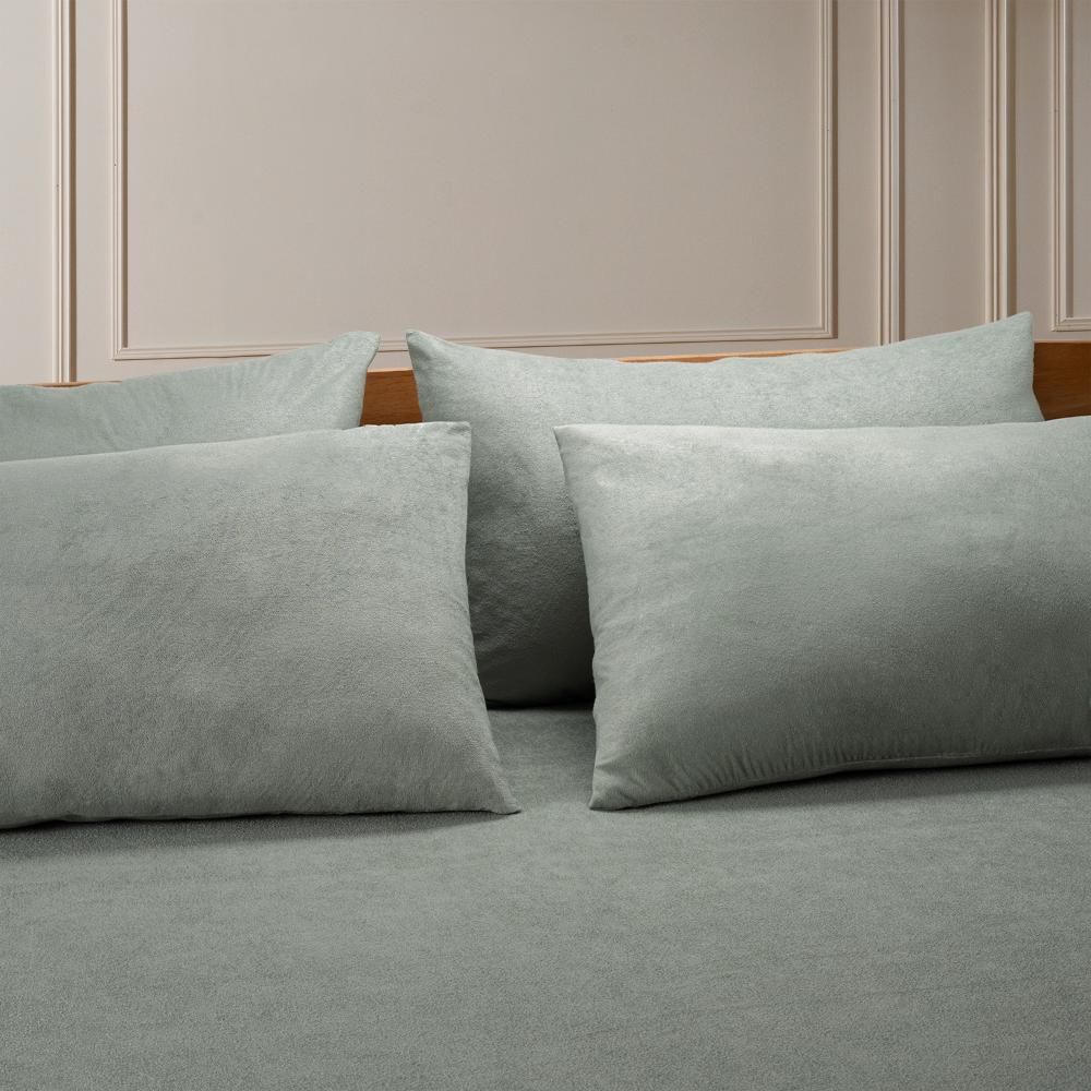 Wakefit Waterproof Bamboo Pillow Protector | 28x18 in | Bamboo Terry | Set of 4 | Iron Grey | Zipper Closure | 200 GSM | Washable | Super Soft