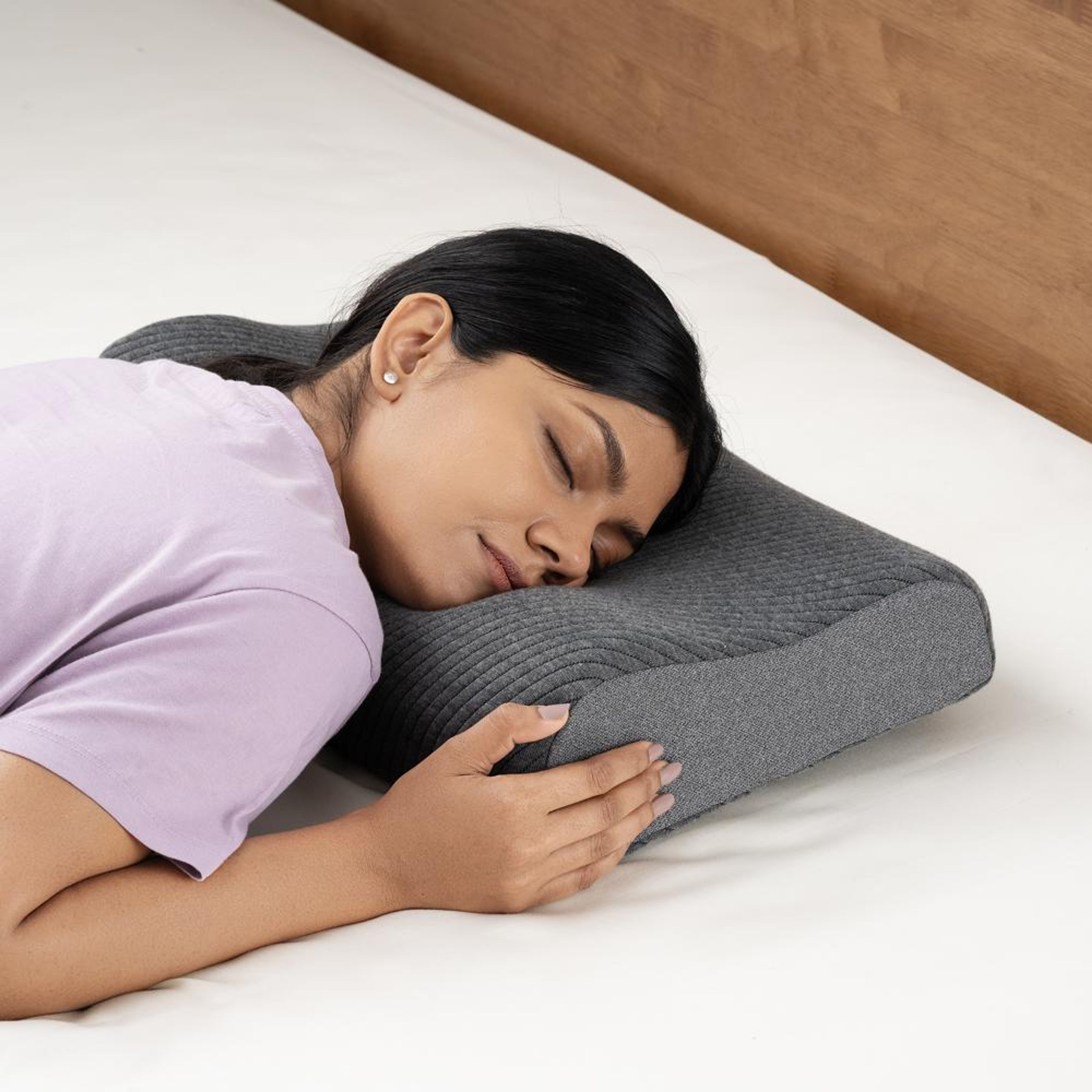 img/npl_modified_images/Contour_Pillow_1_NEW/WFCPMFDGD/WFCPMFDGD_LS_2.jpg
