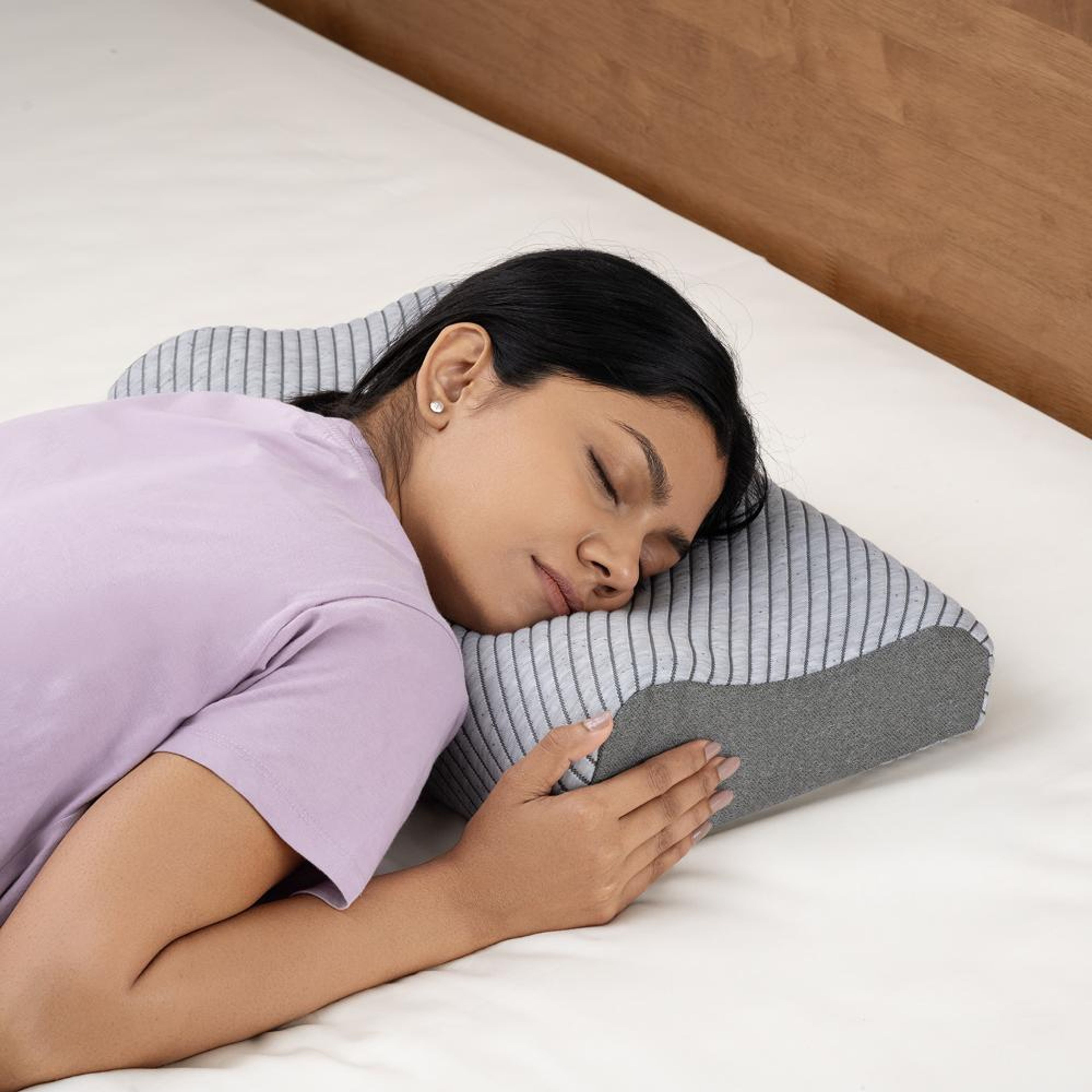 img/npl_modified_images/Contour_Pillow_1_NEW/WFCPMFLGD/WFCPMFLGD_LS_2.jpg