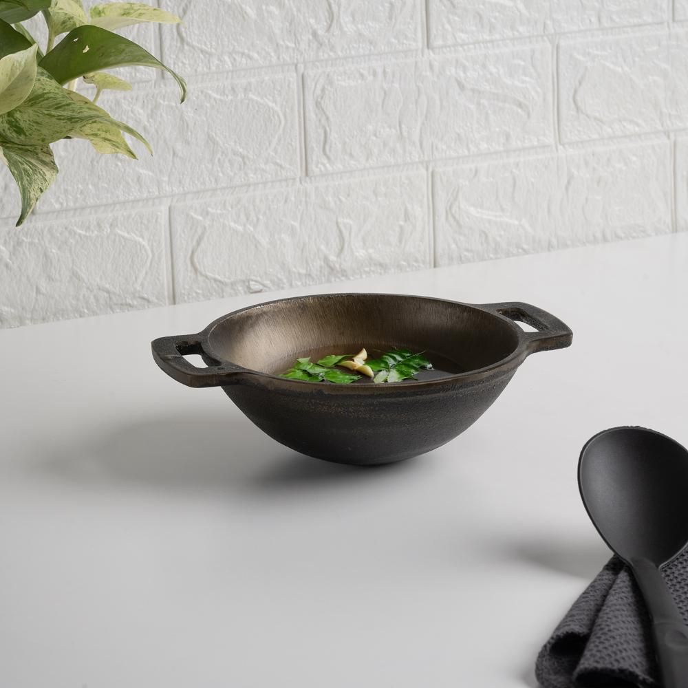 Cast Iron Kadai | Non Stick | 0.8 Liters | 17.78 cm | Round Base