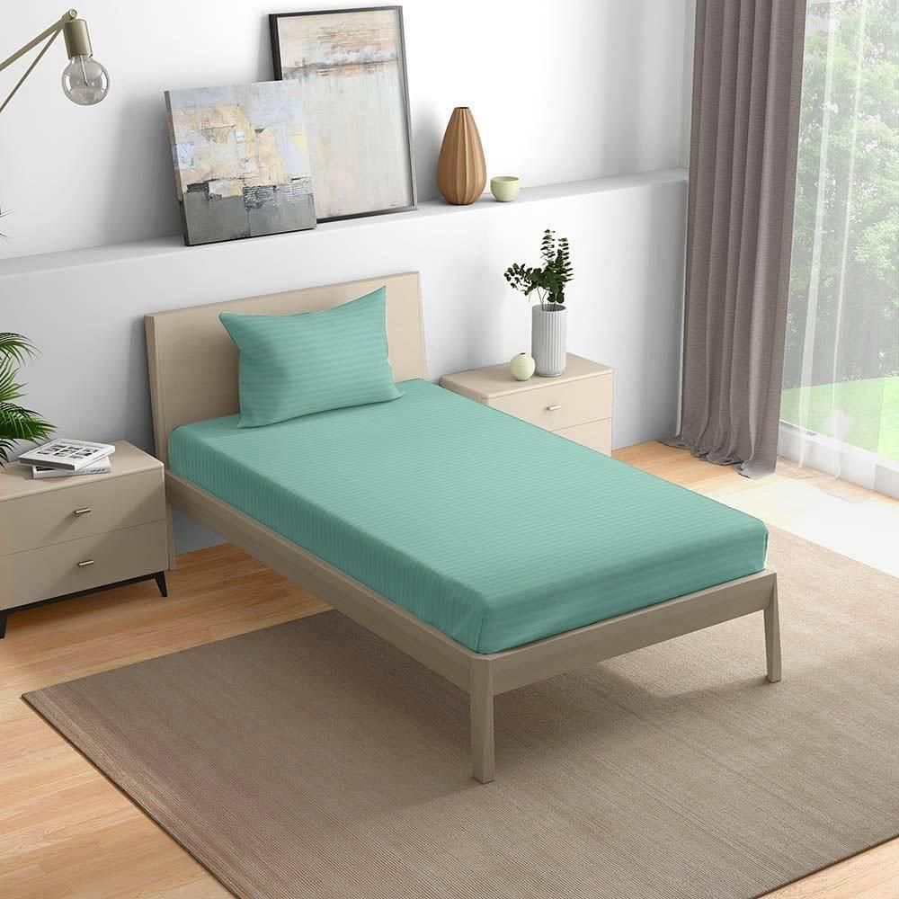 Wakefit 100% Cotton 215 TC Fitted Bedsheet With 1 Pillow Cover | Aquifer