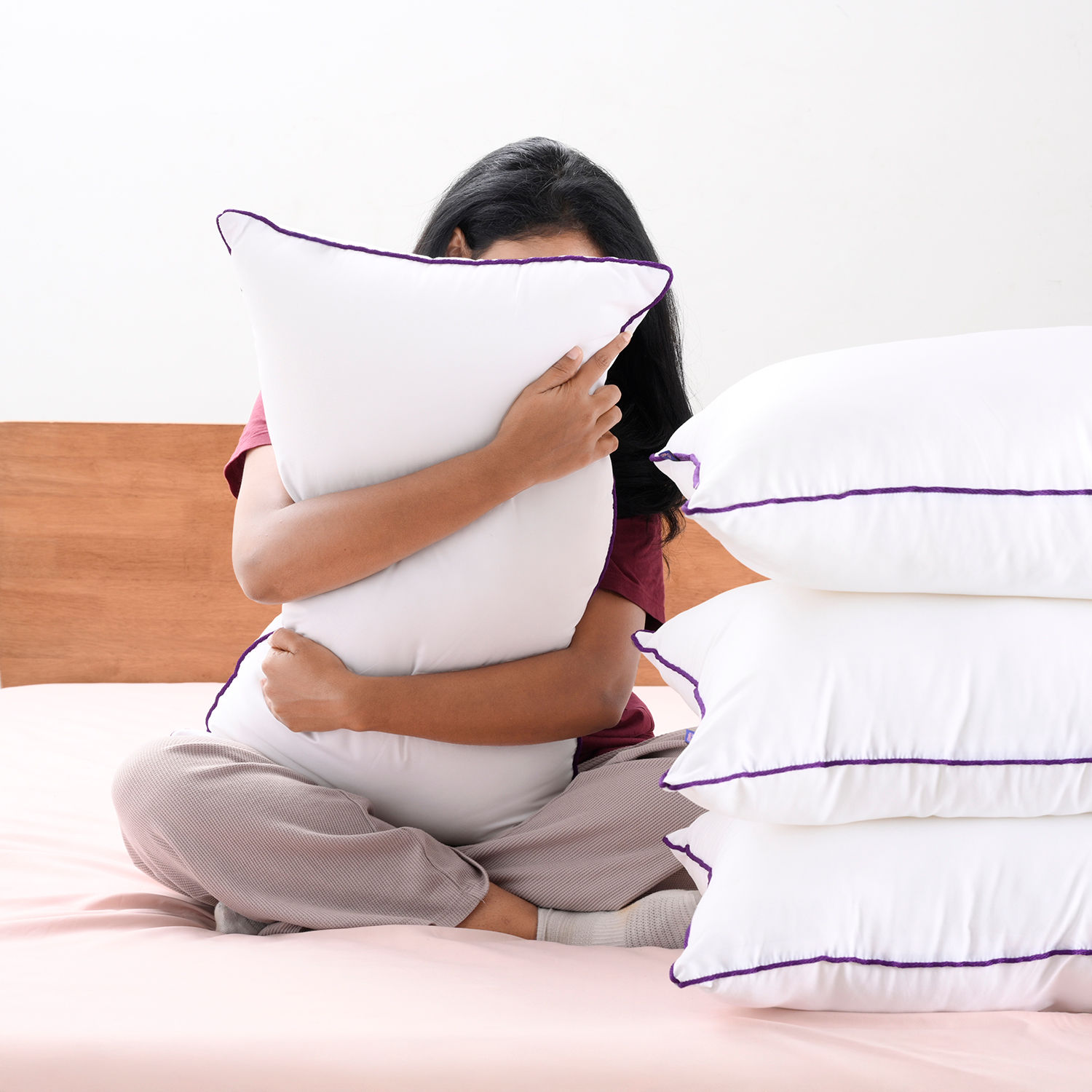 Microfibre Sleeping Pillow | Breathable & Hypo-allergenic |Set of 4 | Standard Size 27X16 inch | Super Soft & Fluffy | White
