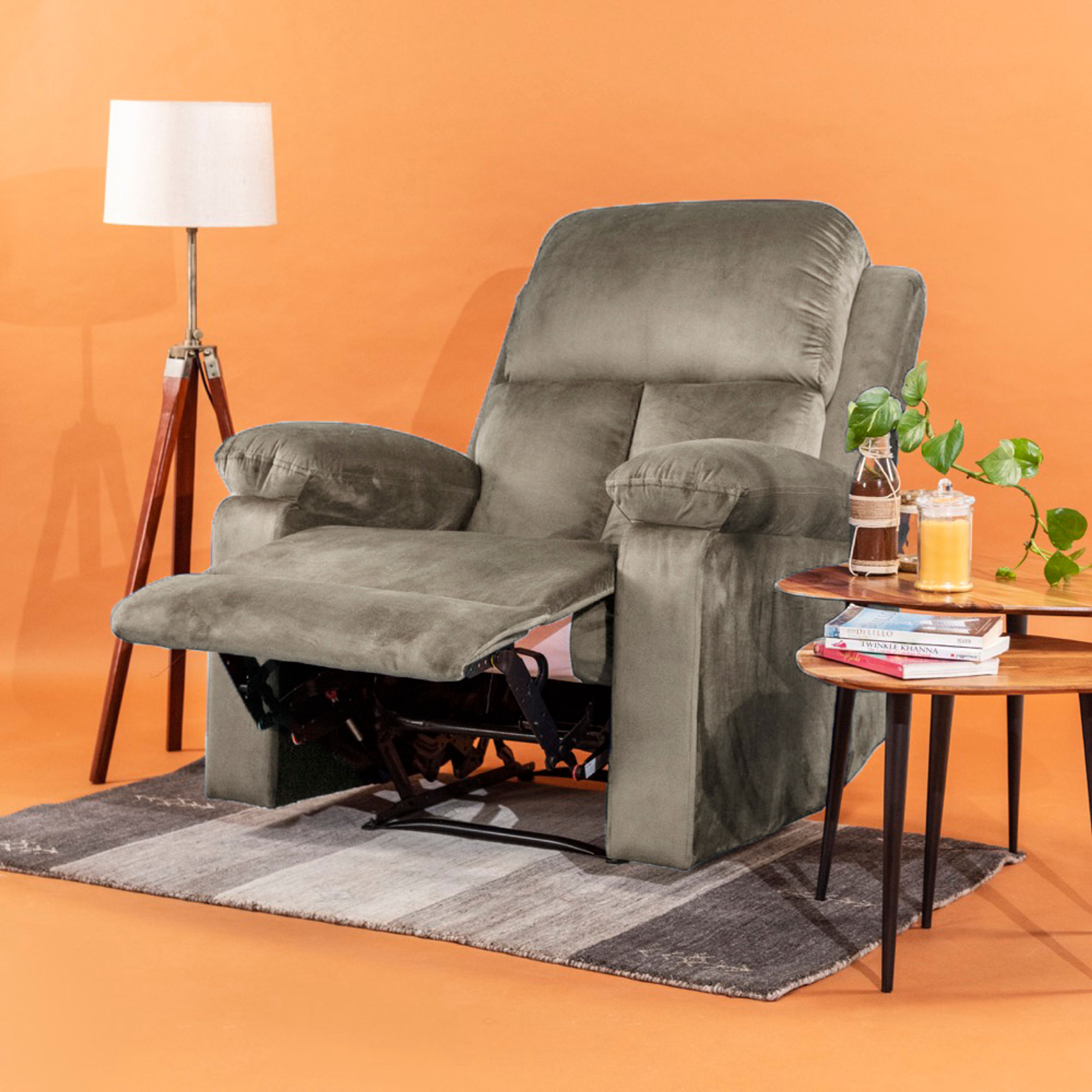 img/sofa-sets/Recliner/regular/1/FVST/lifestyle1.jpg