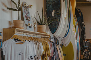 Tienda de surf en el Palmar, Cadiz