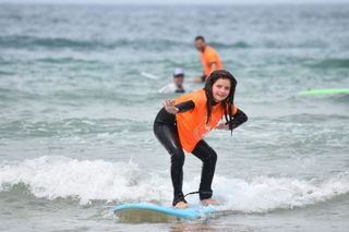 Learn surfing in covid times