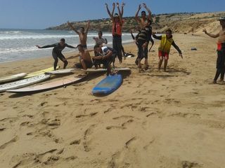 Tablas de surf para los niños de Marruecos