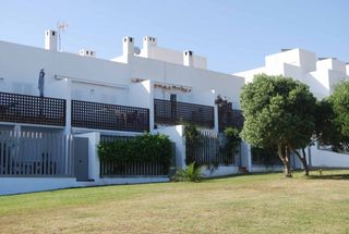 una casa amplia en conil