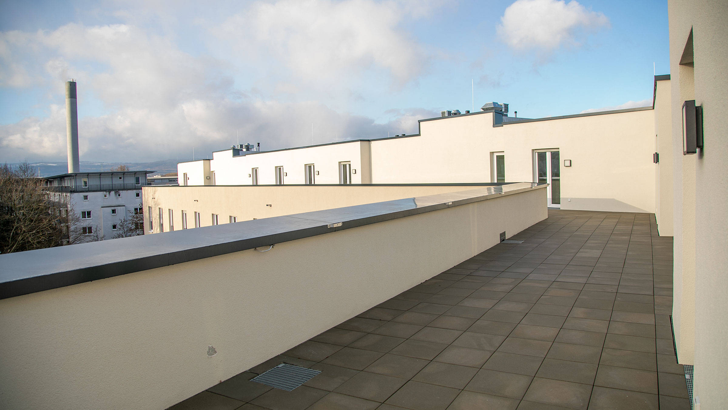 Frankfurt: Studentenwohnheim Varinia, Terrasse