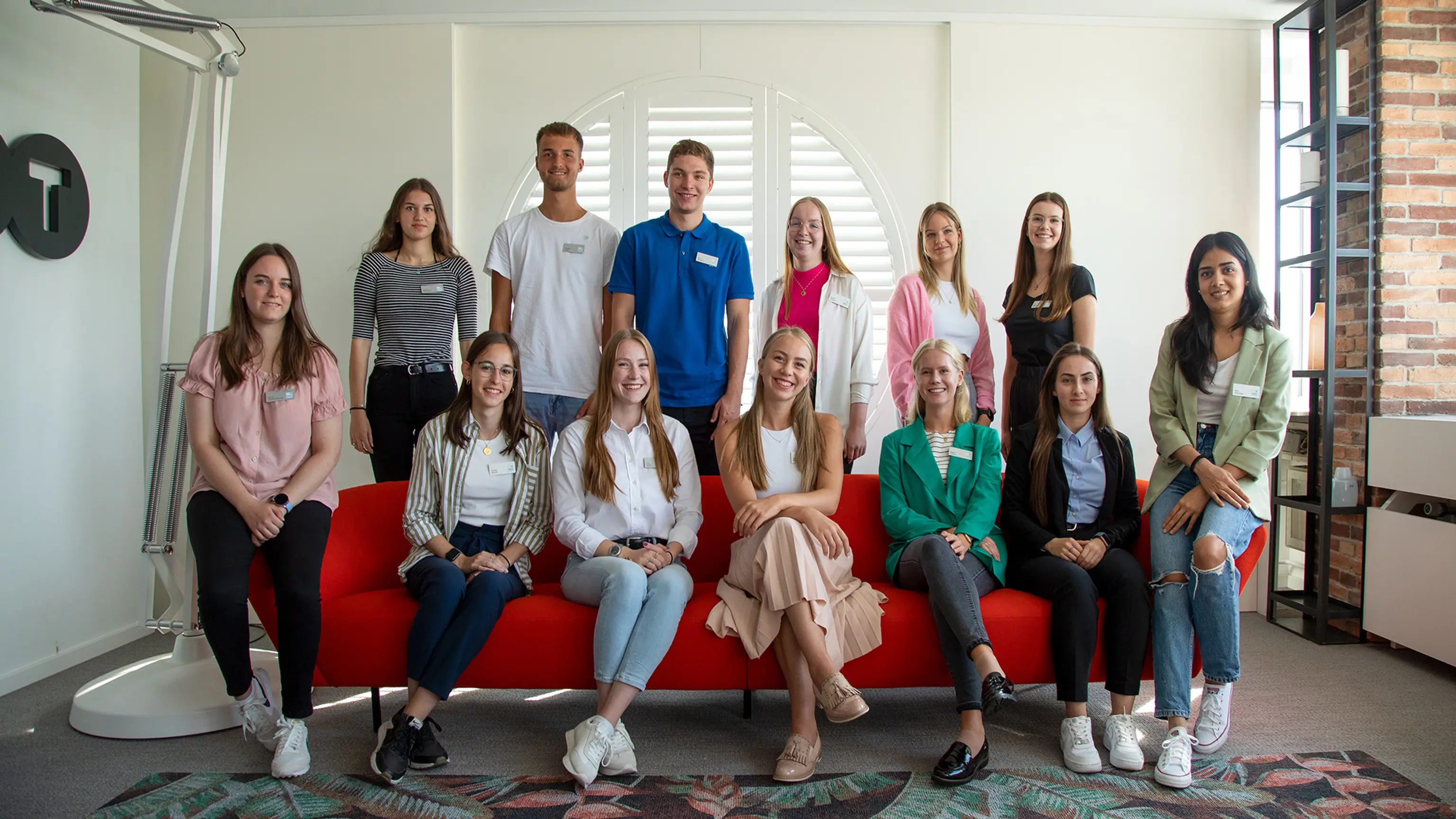 Gruppenfoto des neuen Ausbildungsjahrgangs