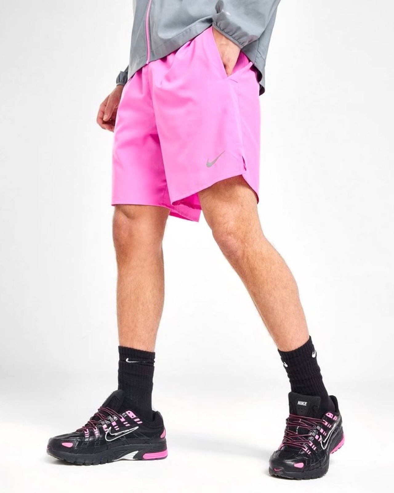 6 rings black white red