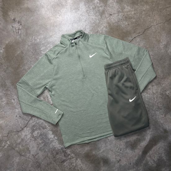 Green nike outfit best sale