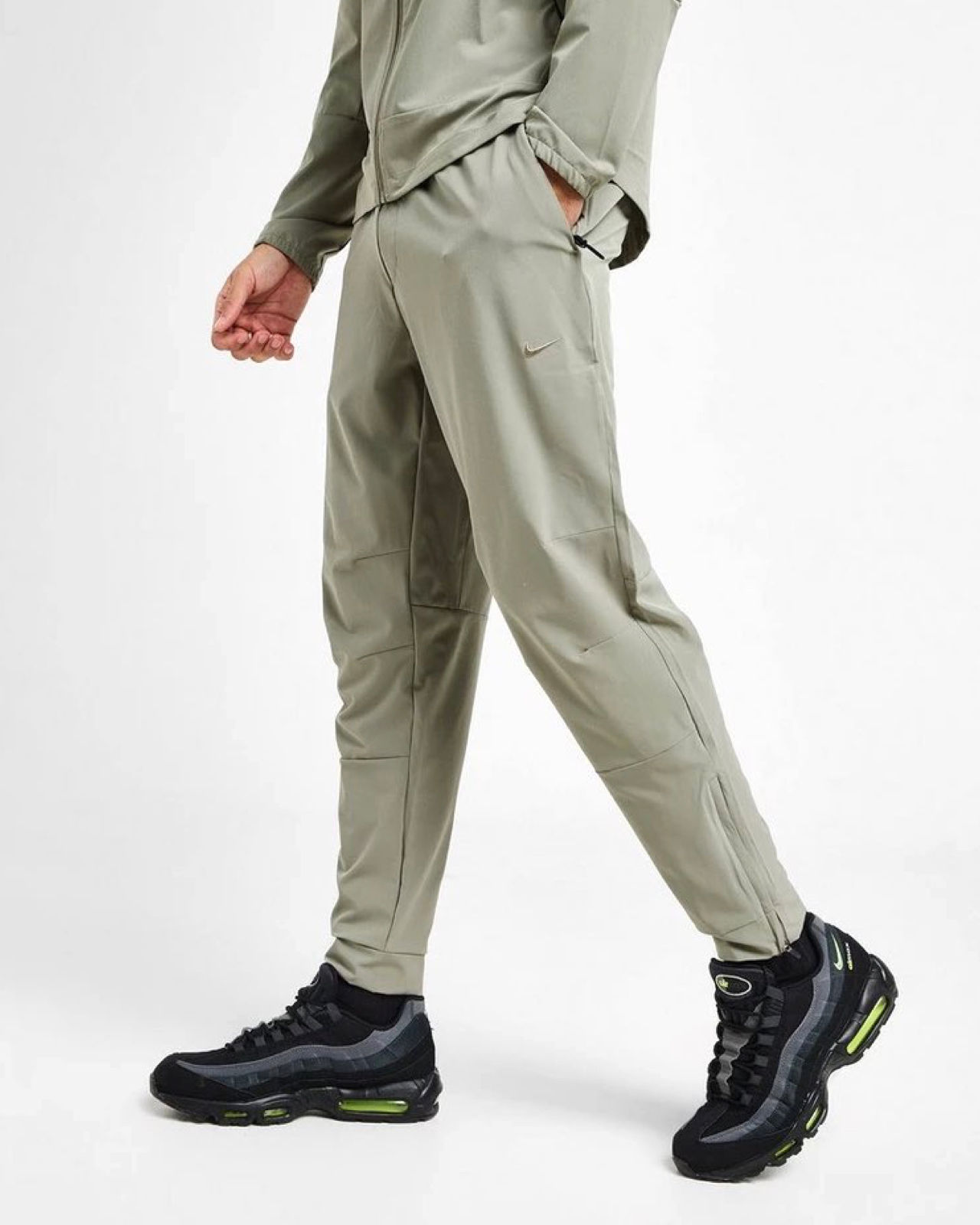 Nike Therma Sphere Track Pants Black