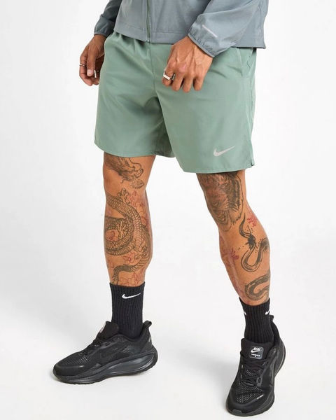 Nike Challenger Shorts Clay Green