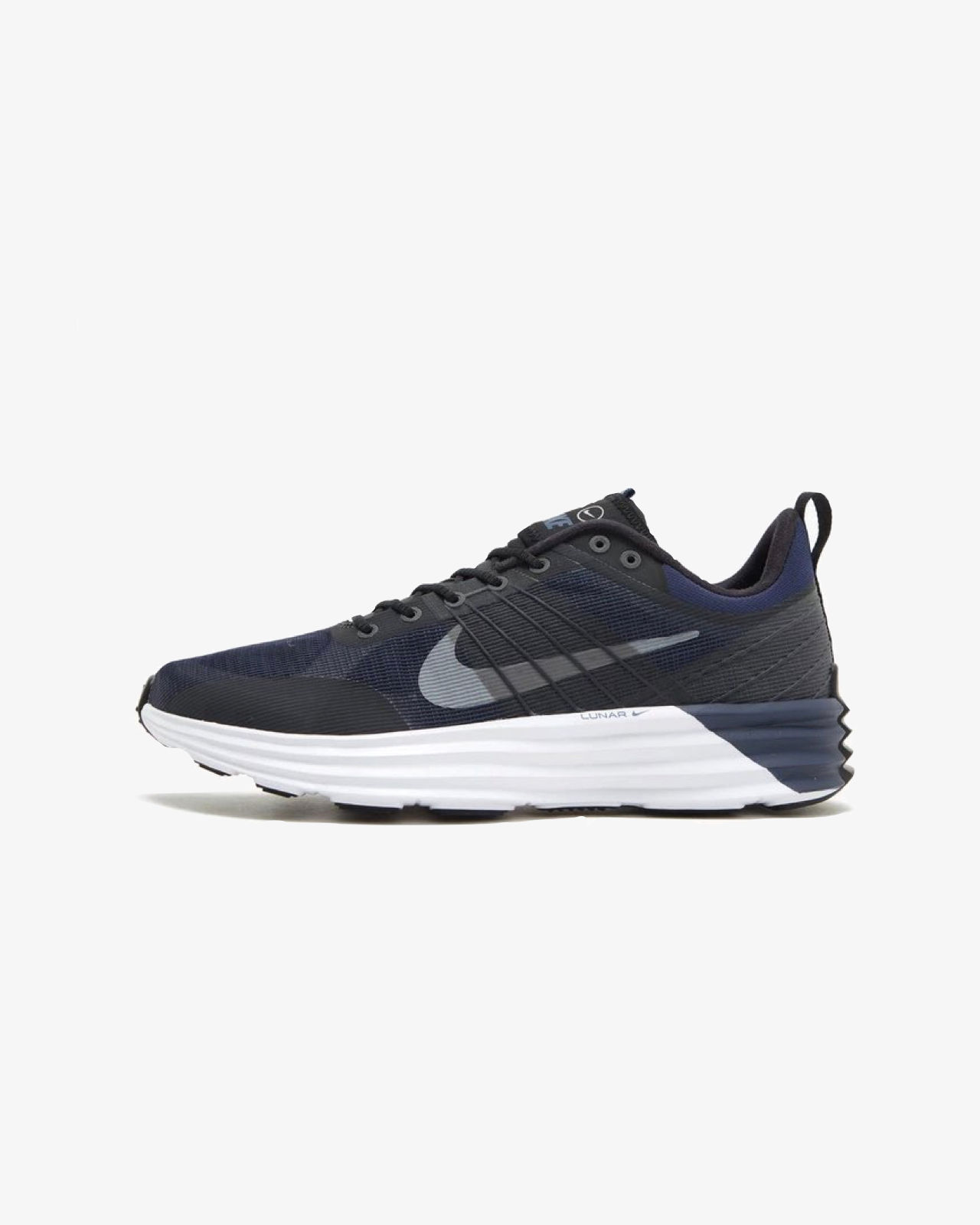 ☆送料無料☆ NIKE AIR MAX PULSE ROAM DARK SMOKE GREY ☆ Dark Smoke Grey Covers This Nike Air Max Pulse Roam